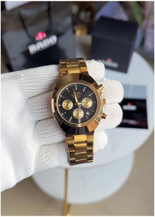 Chronometer Watch With Vintage-Inspired Design