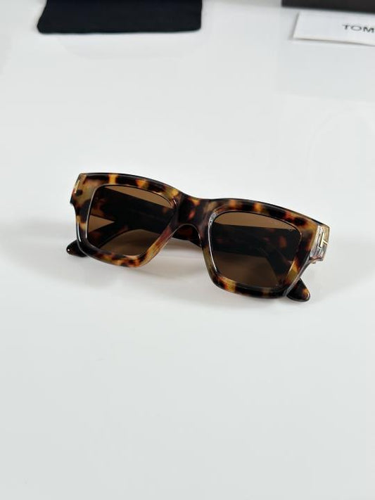 Signature Edition Classic Frame Sunglasses