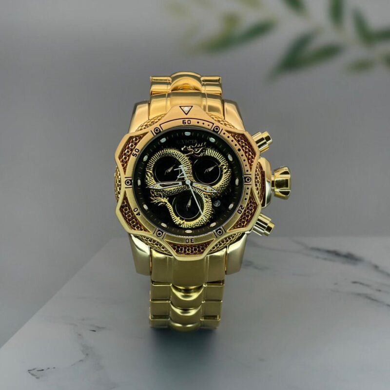 Formal Collection Watch With Subtle Detailing