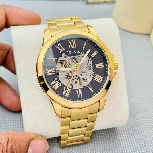 Automatic Classic Watch With Slim Case Design