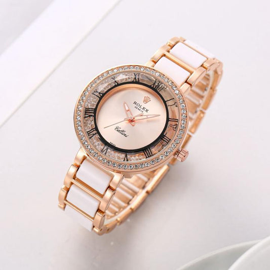 Retro Look Watch With Modern Movement