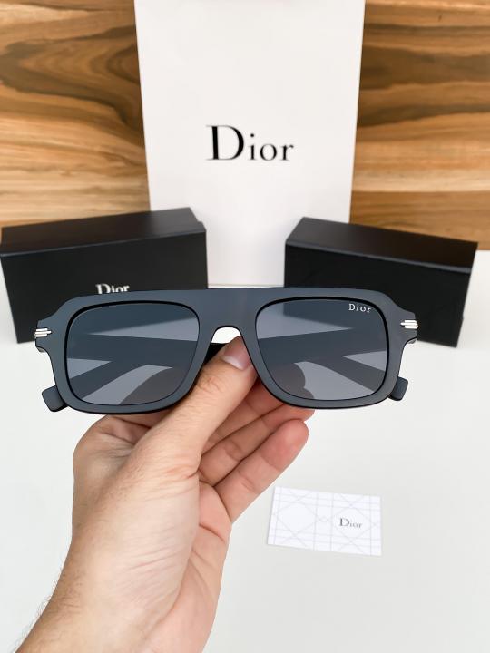 Luxury Vision Series Classic Frame Sunglasses
