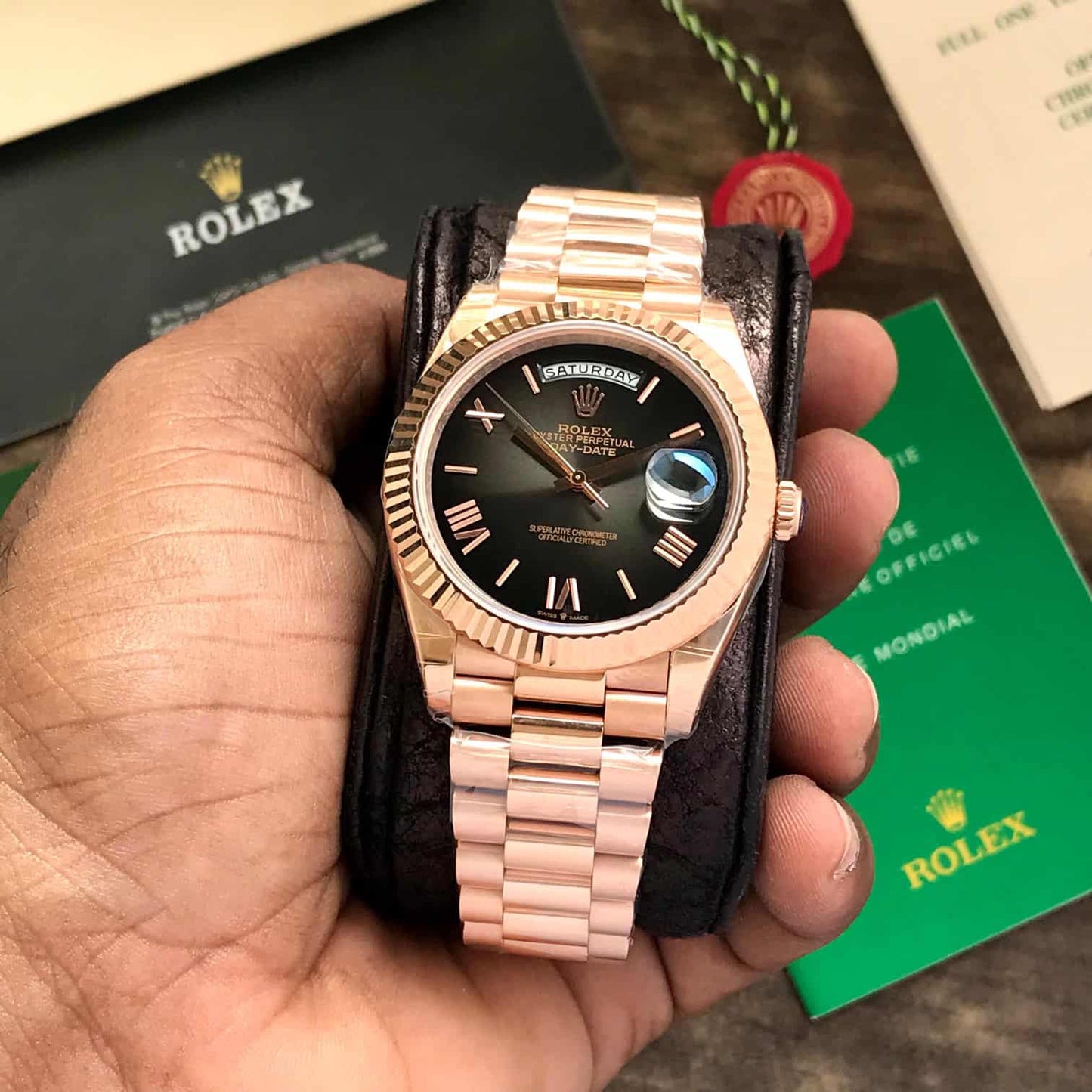 Retro Look Day Date Watch With Modern Movement