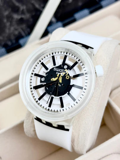 Slim Design Acetate Speed Master Watch With Polished Look