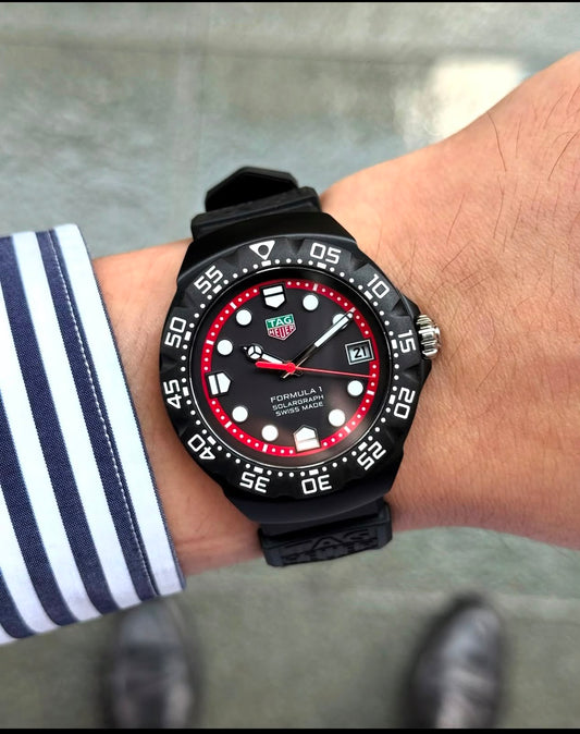 Ta_g Heuer Formula Solaghraph Watche