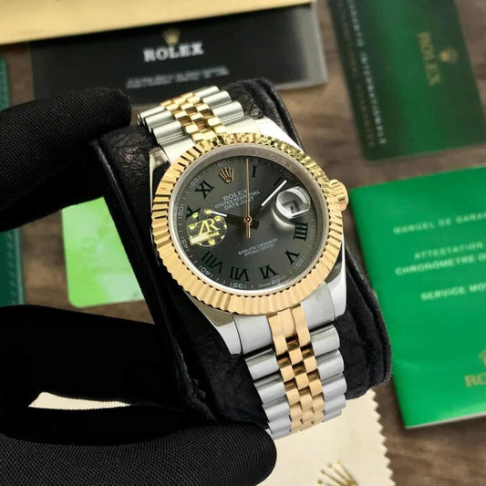 Retro Look Date Just Watch With Modern Movement