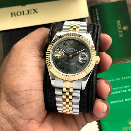 Retro Look Date Just Watch With Modern Movement