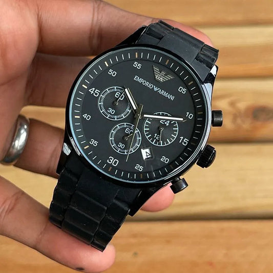 Heritage-Inspired Classic Analog Timepiece Watch