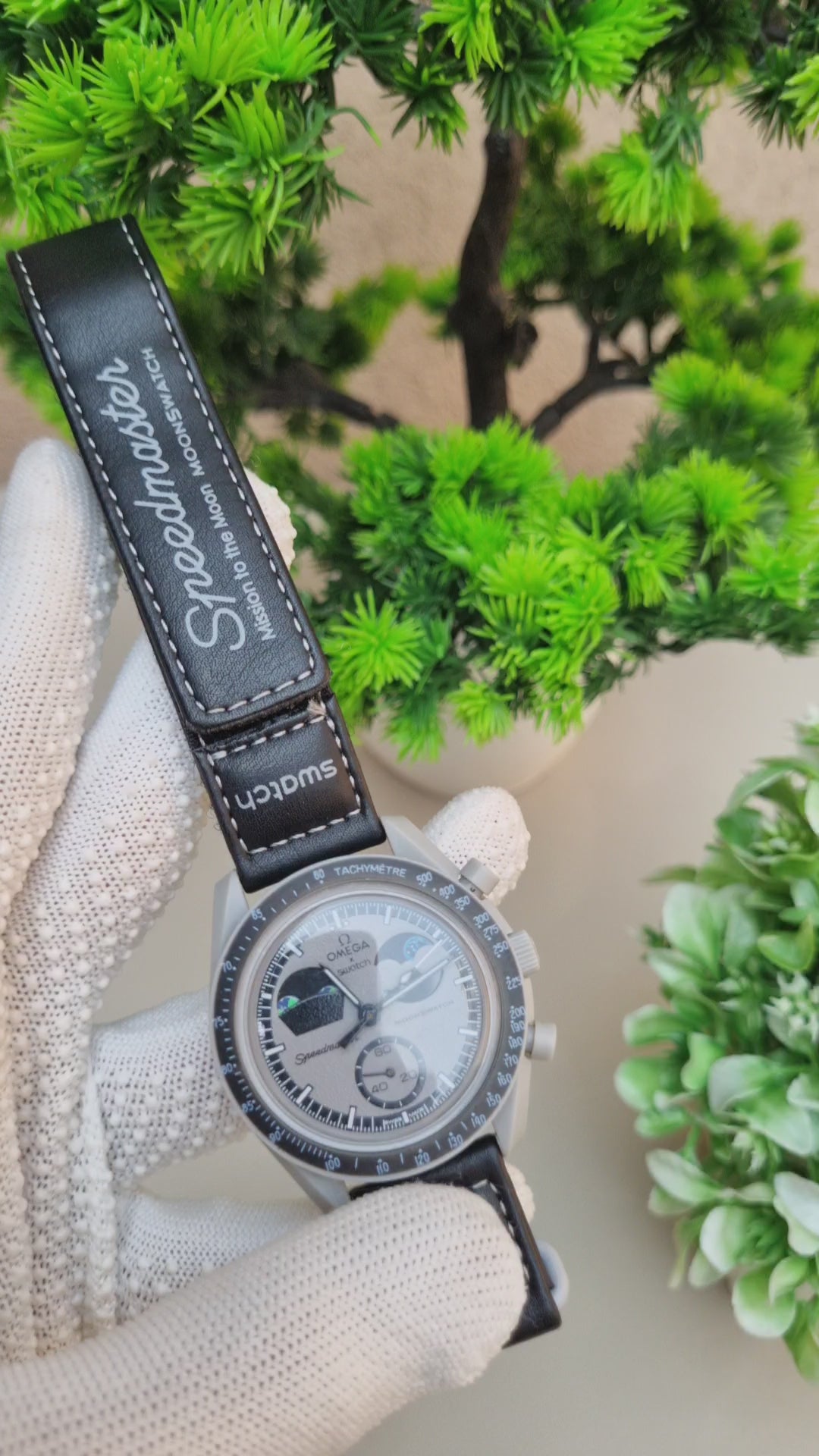 Omeg_a Sun-Moon Gray Watch