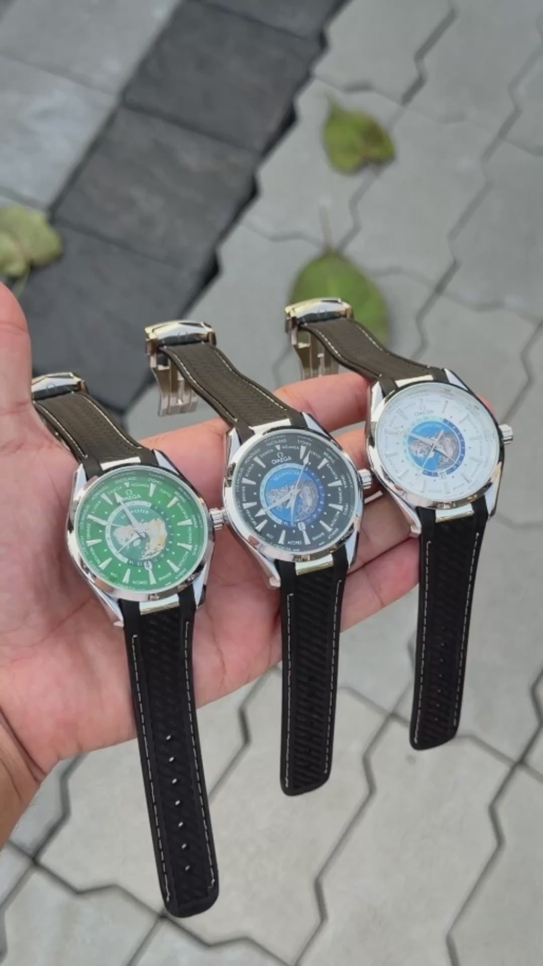 Omeg_a World Map Watch
