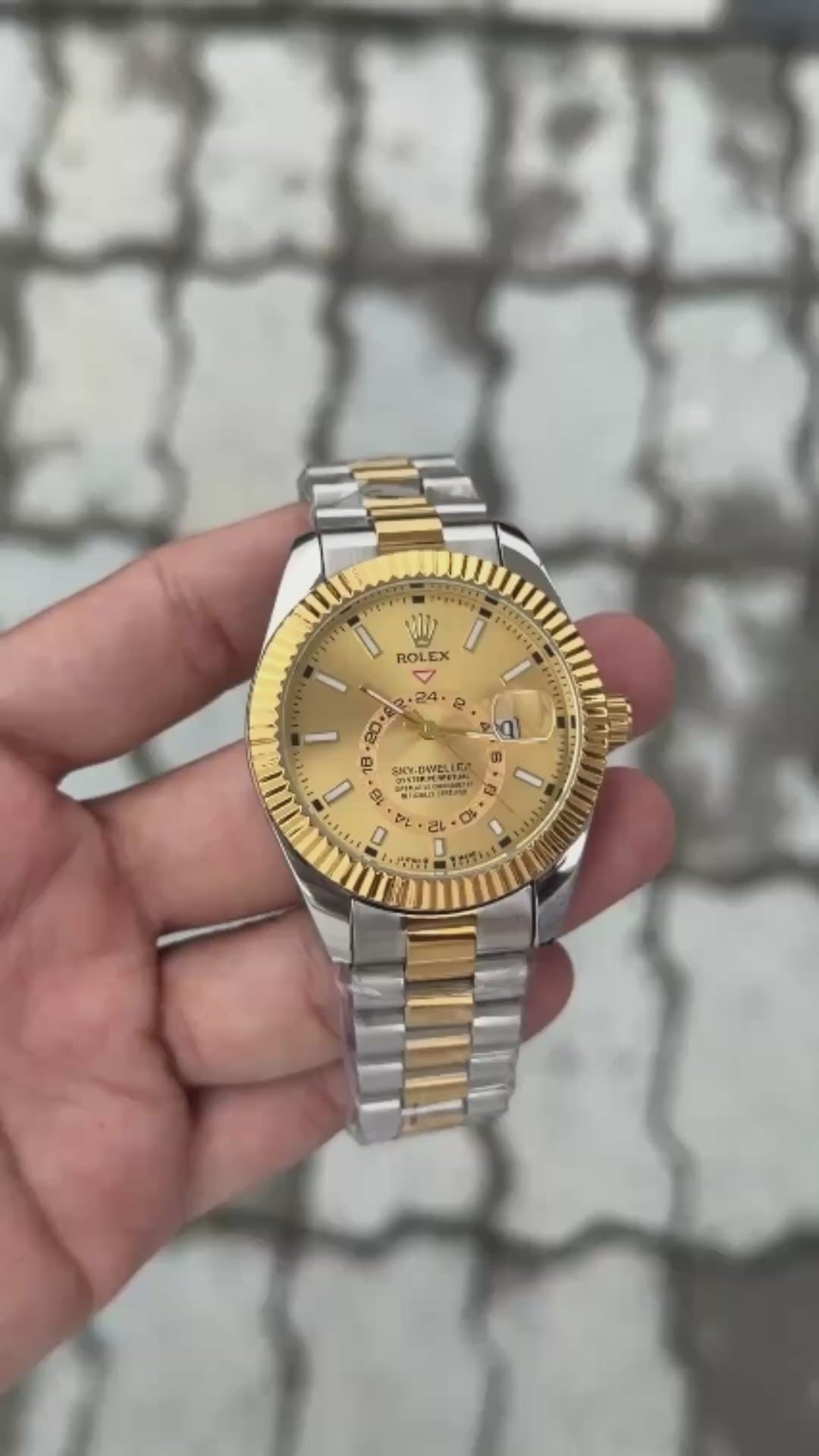 Role_x Sky Dweller Watch
