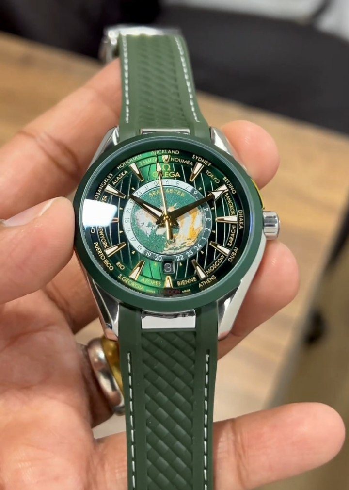 Heritage Quartz Watch In Timeless Design